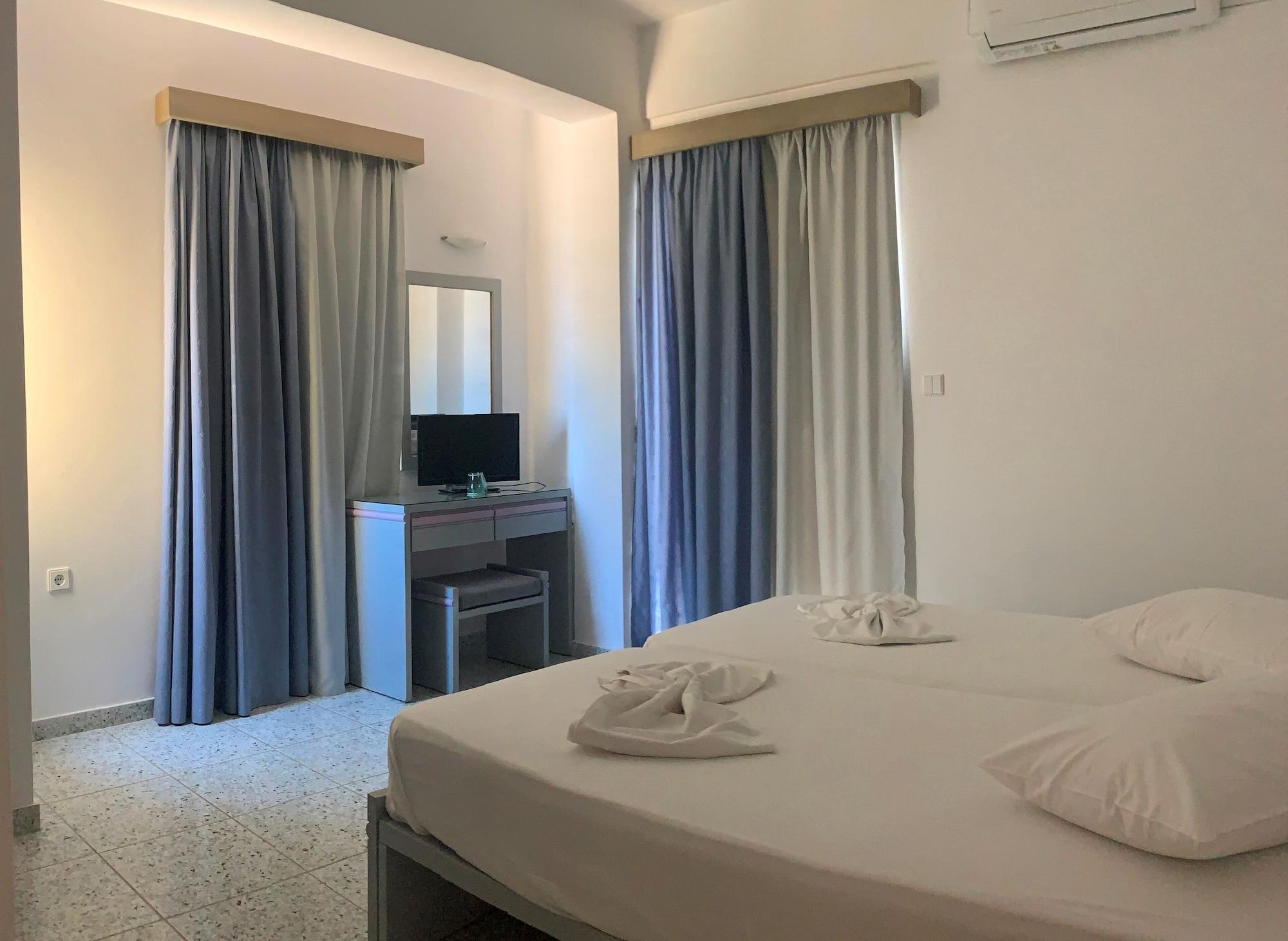 Ermis Suites Platanias  Exterior photo