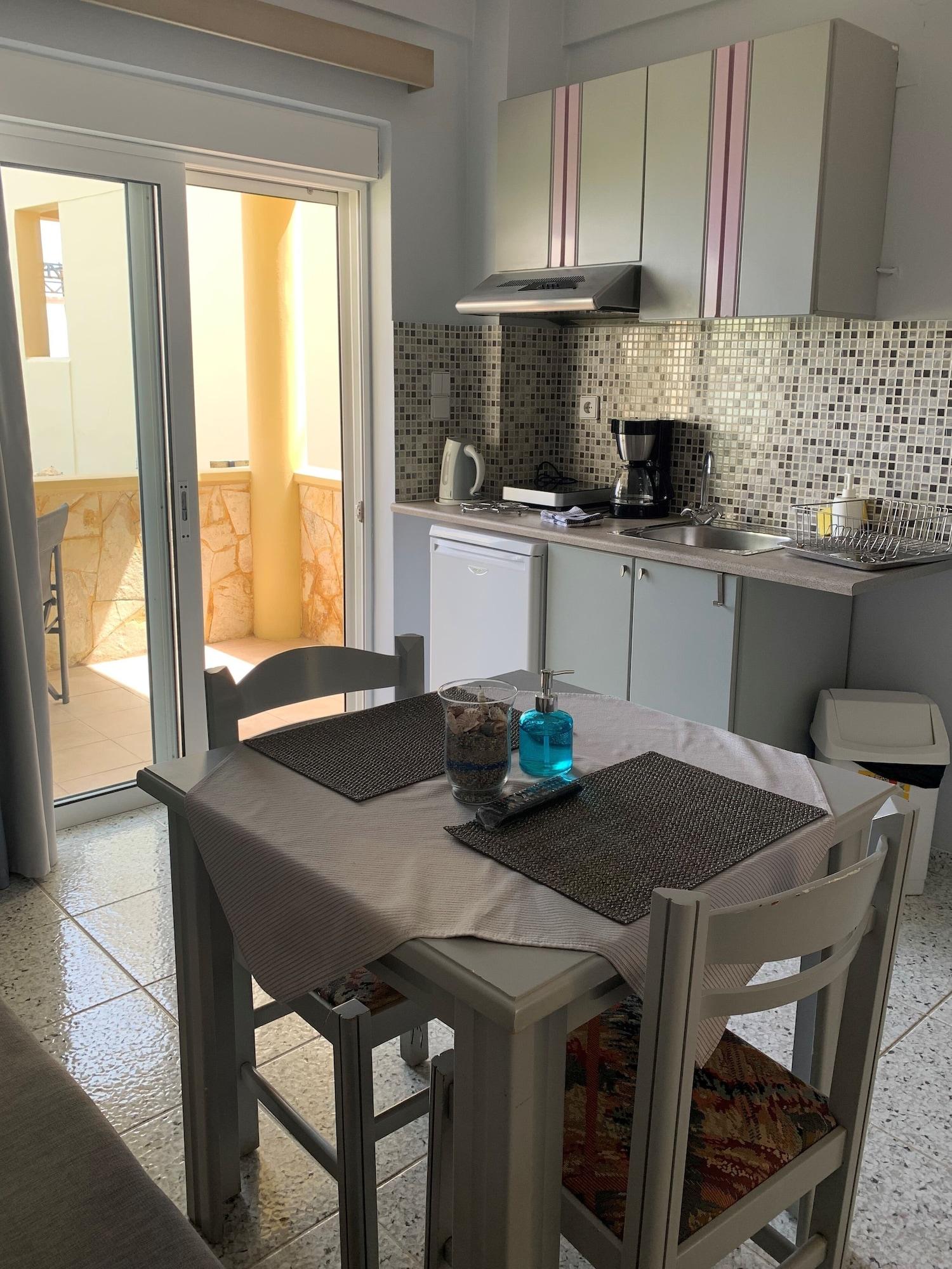 Ermis Suites Platanias  Exterior photo