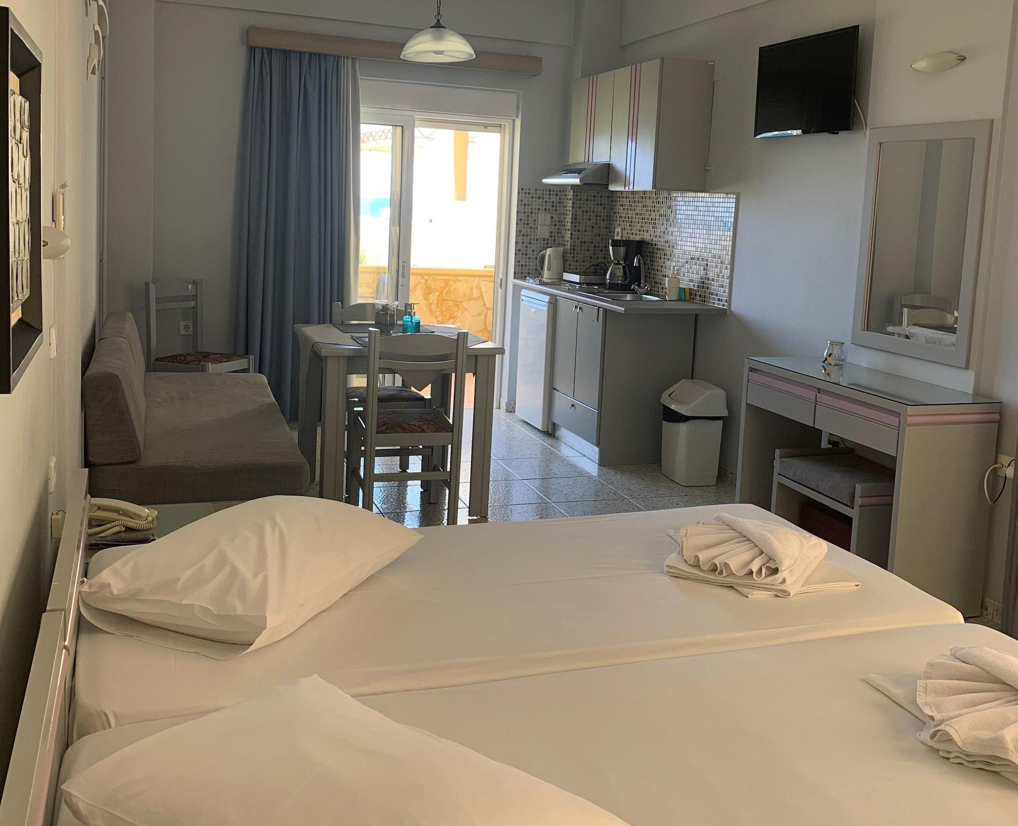Ermis Suites Platanias  Exterior photo