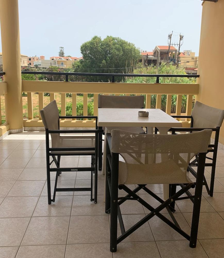 Ermis Suites Platanias  Exterior photo