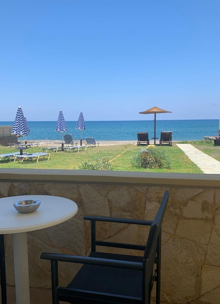 Ermis Suites Platanias  Exterior photo