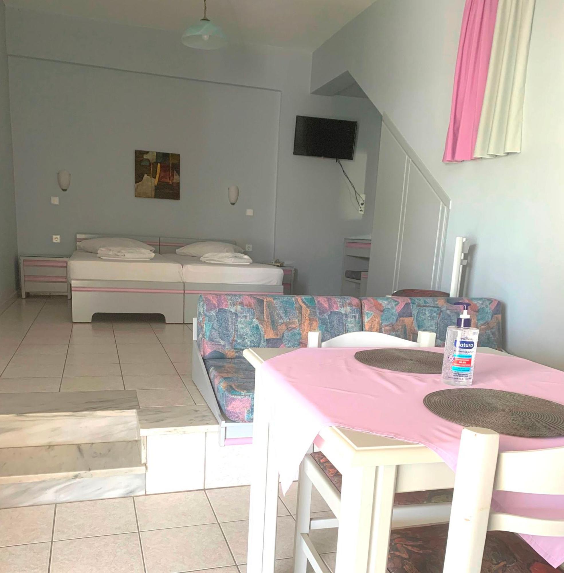 Ermis Suites Platanias  Room photo