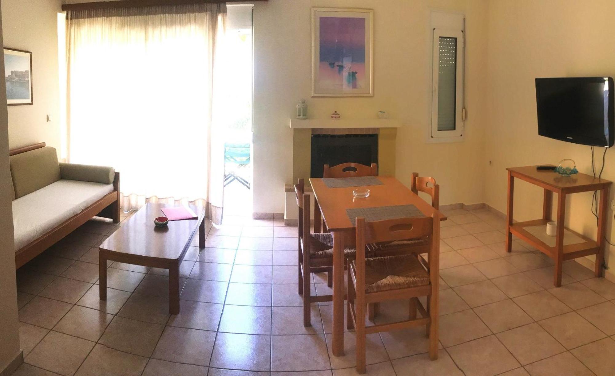 Ermis Suites Platanias  Exterior photo